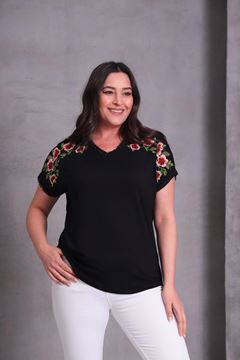 Picture of CURVY GIRL TOP WITH FLORAL EMBROIDERY